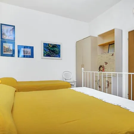 Appartement Maja *