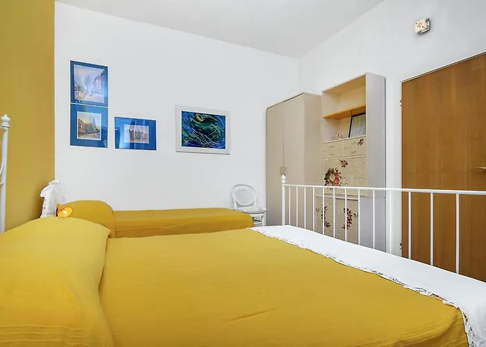 Apartment Maja *